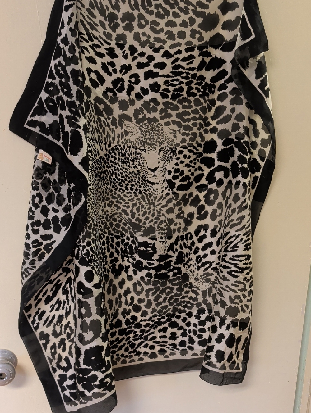 Black and Cream Leopard Print Scarf